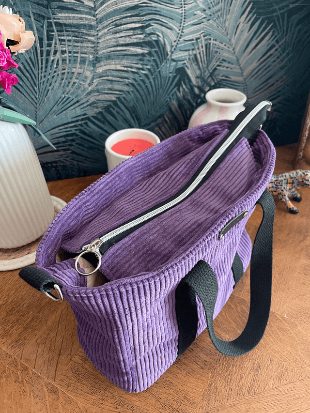 Sac cabas en velours côtelé violet fait main - élégant et pratique