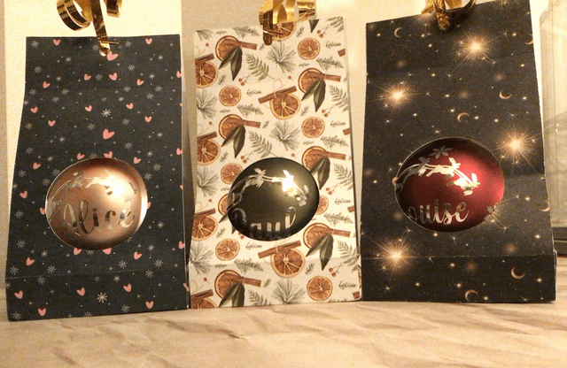 Boule de Noël personnalisable sur demande